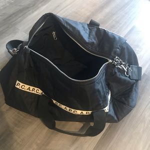 A.P.C. Maybellene logo-print Goodall